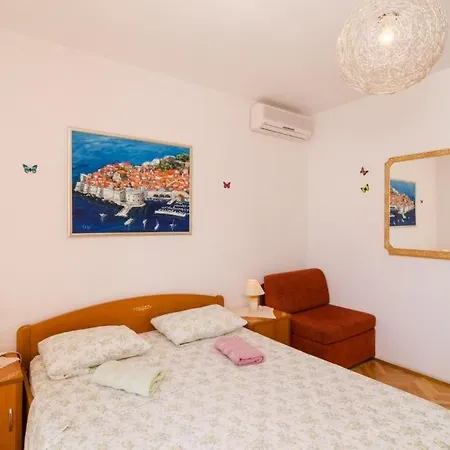 Ivo Guest house