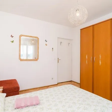 Gostinjska kuća Ivo *